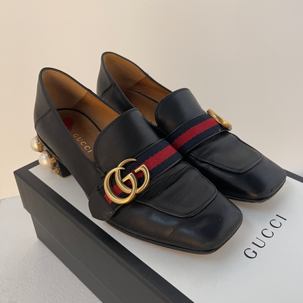 Gucci Mid Heel Loafer Pearl Stud